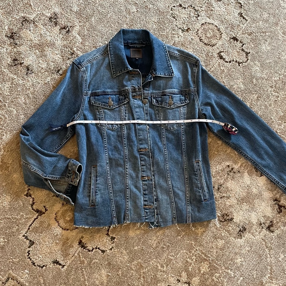 Joe’s Jeans Denim Jacket Raw Hem Size S